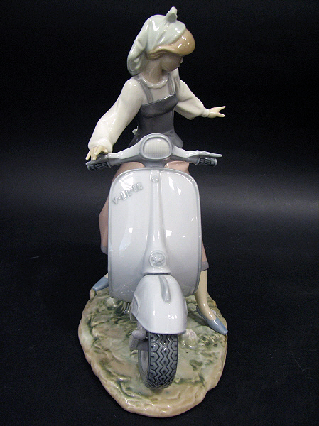 GirlScooterFront2.jpg